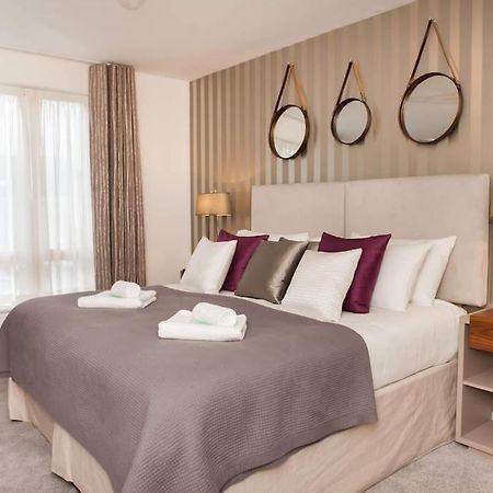 Stylish And Central Two Bedroom & Two Bathroom Apartment With Free Parking Экстерьер фото